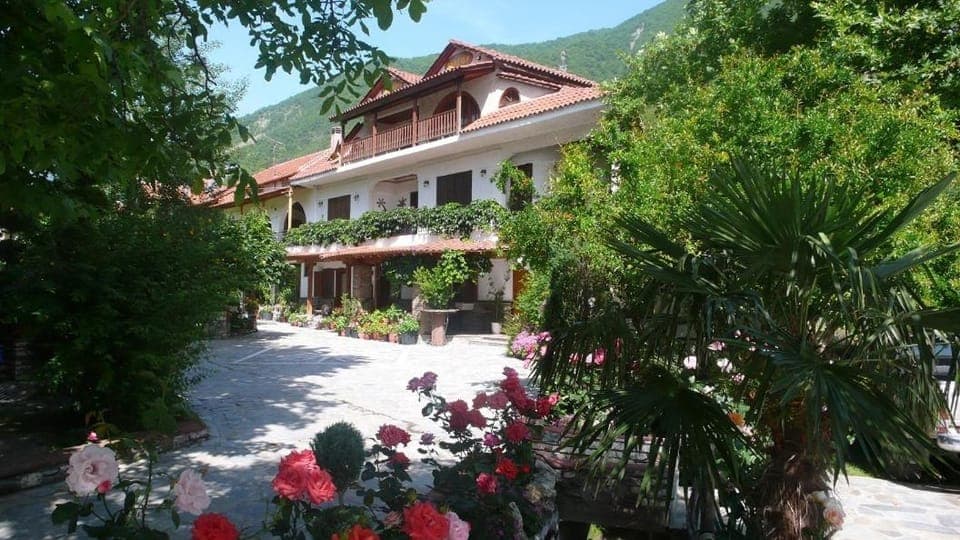 Facade/entrance, Garden