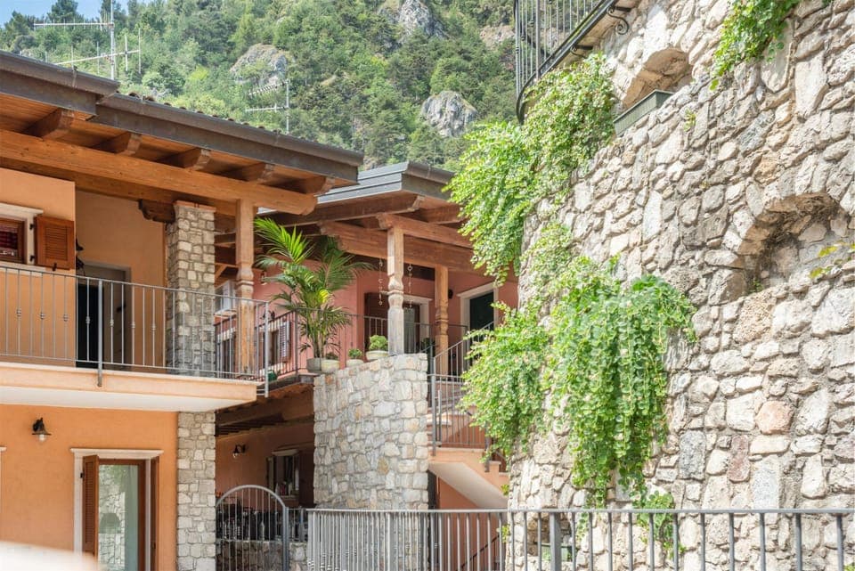 Inner courtyard view