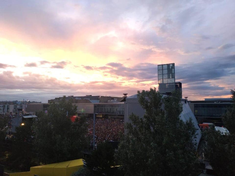 Nearby landmark, Neighbourhood, City view, Sunset