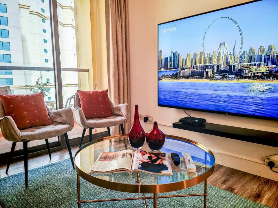 Communal lounge/ TV room, Living room