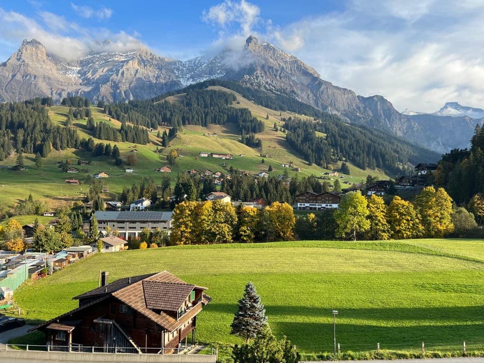 Nearby landmark, Spring, Day, Natural landscape, View (from property/room), View (from property/room), Landmark view, Landmark view, Mountain view, Location