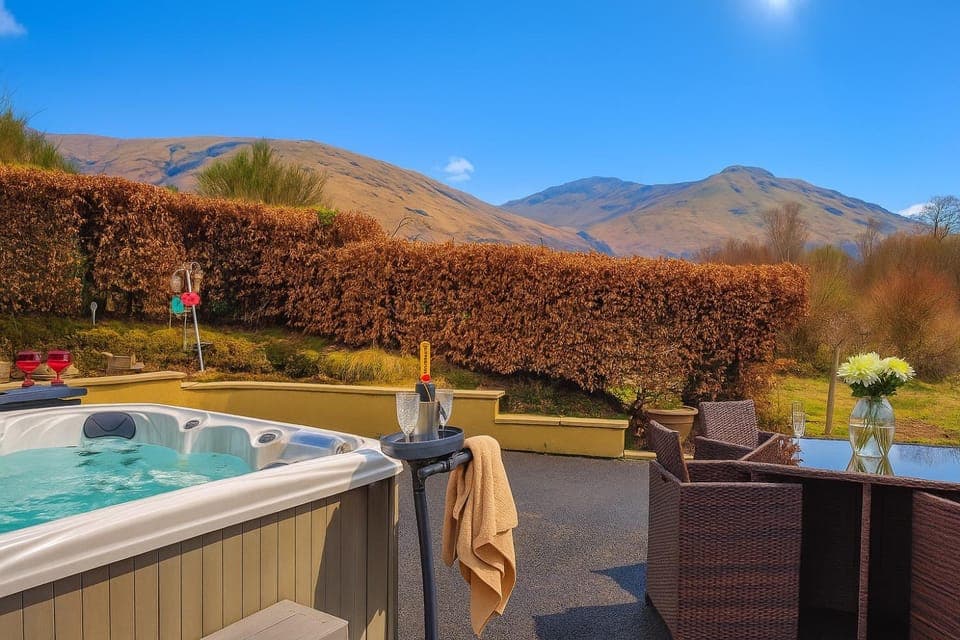 Natural landscape, Hot Tub