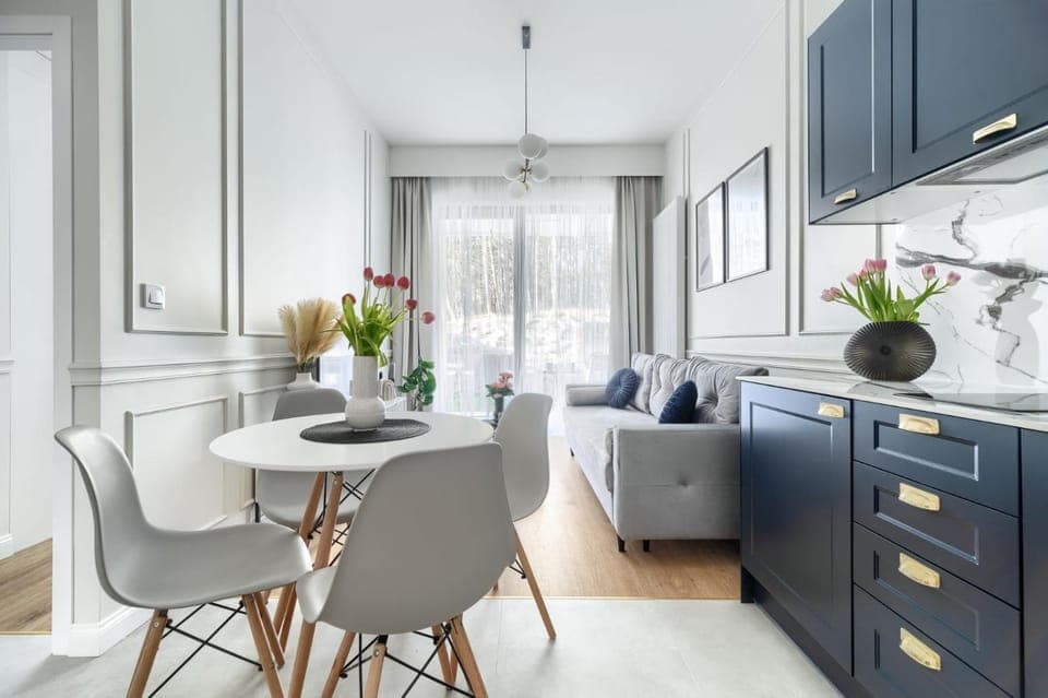 Kitchen or kitchenette, Living room, Seating area, Dining area, pet friendly