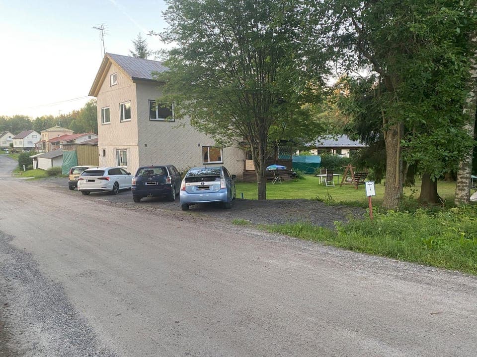 Neighbourhood, Street view, Parking