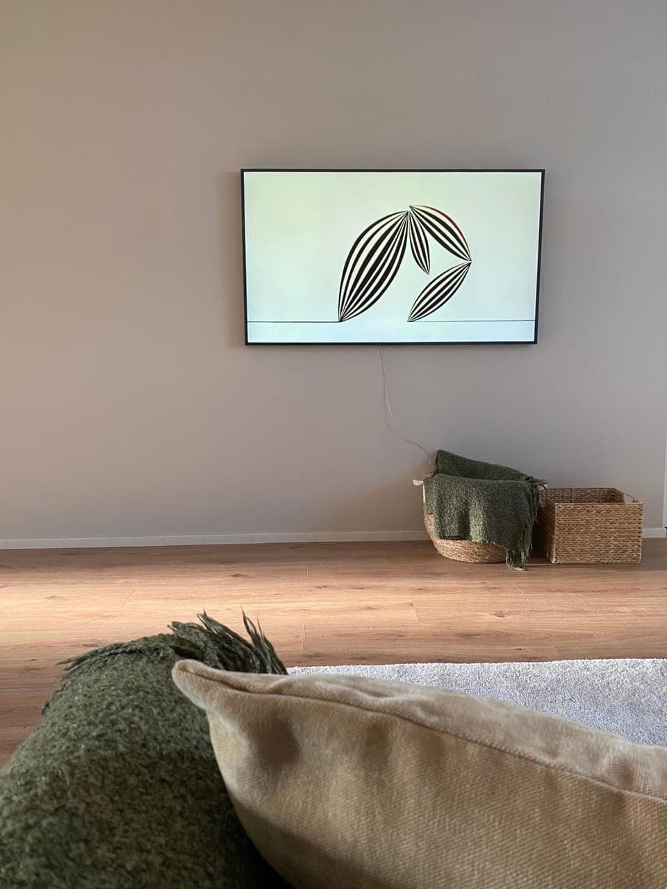 TV and multimedia, Seating area