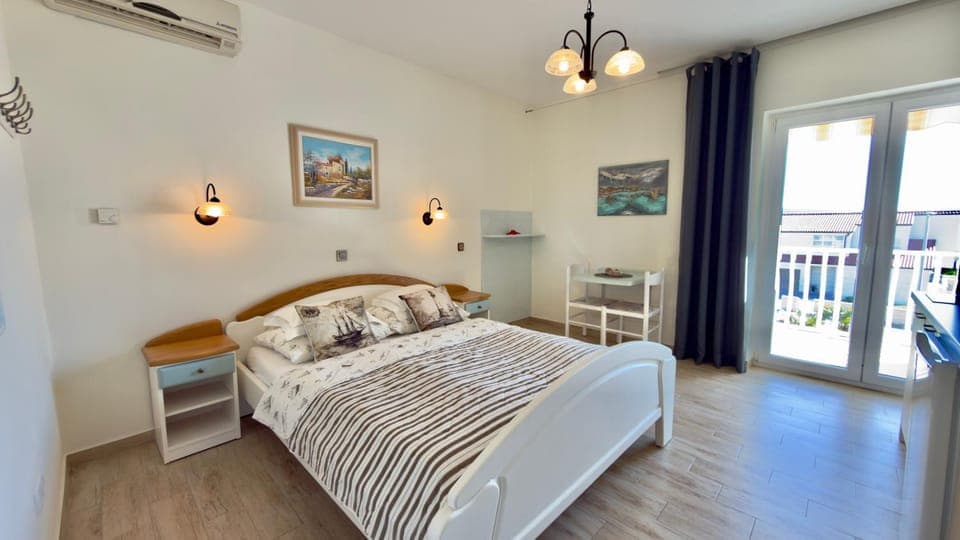 Pansion Adria Bed and Breakfast in Biograd na Moru