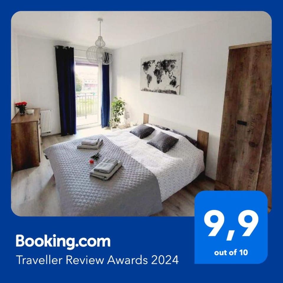 Bedroom, Certificate/Award