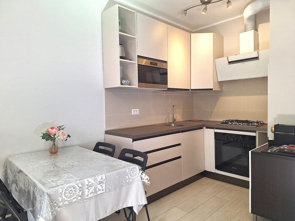 Kitchen or kitchenette, kitchen