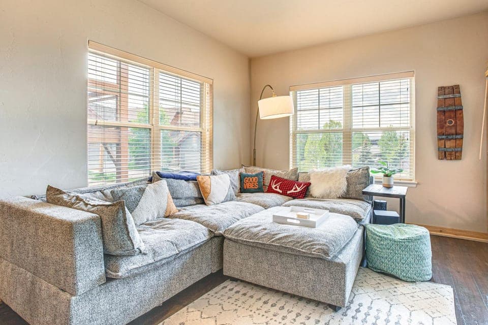 Condo Near Winter Park Resort + Steps From Shuttle House in Fraser