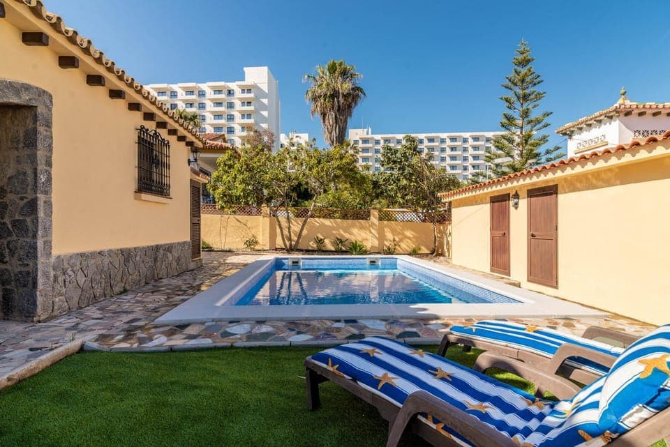 Pool view, Swimming pool, Swimming pool