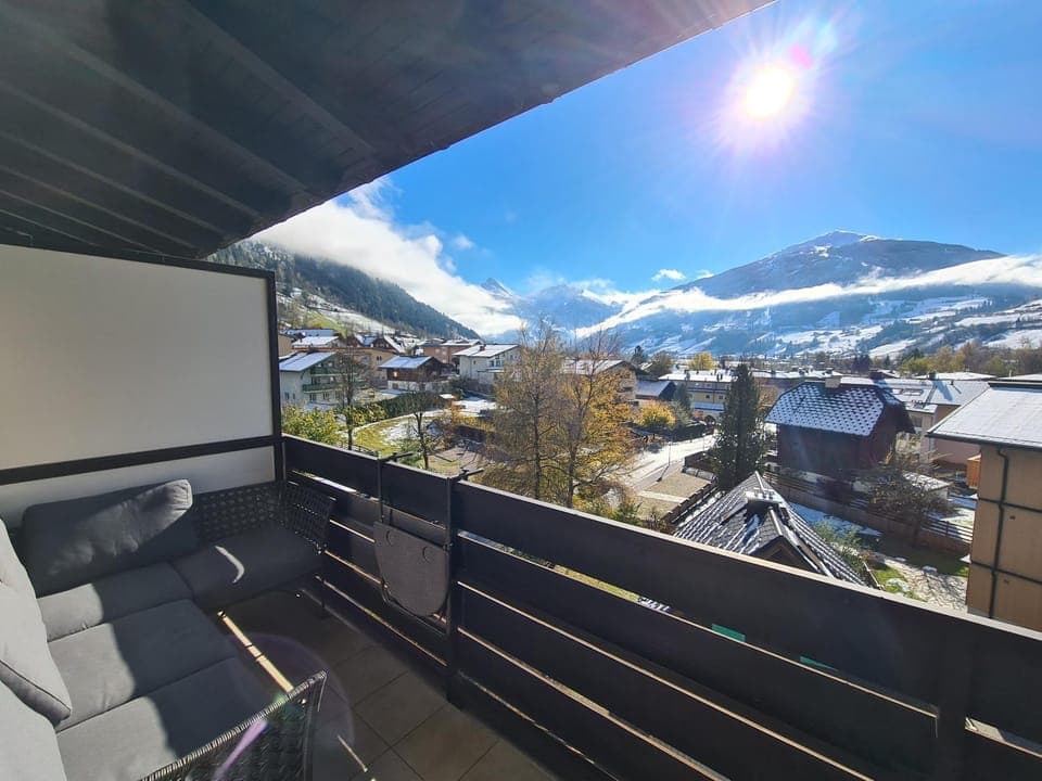 Winter, View (from property/room), Balcony/Terrace, Seating area, Mountain view
