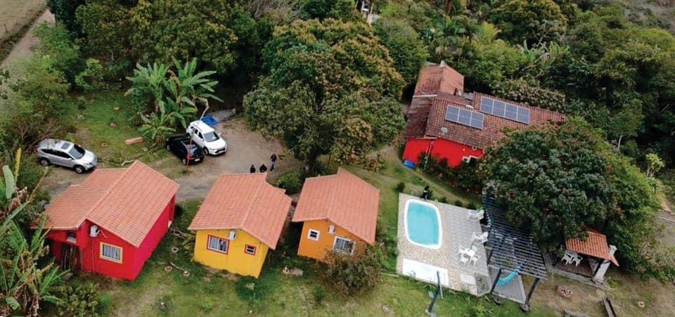 Property building, Natural landscape, Bird's eye view, BBQ facilities, Garden, Garden view, Pool view, Parking