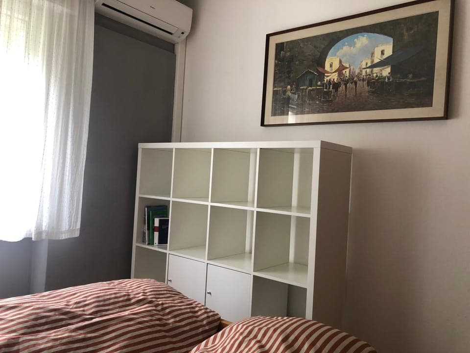 Bedroom, air conditioner