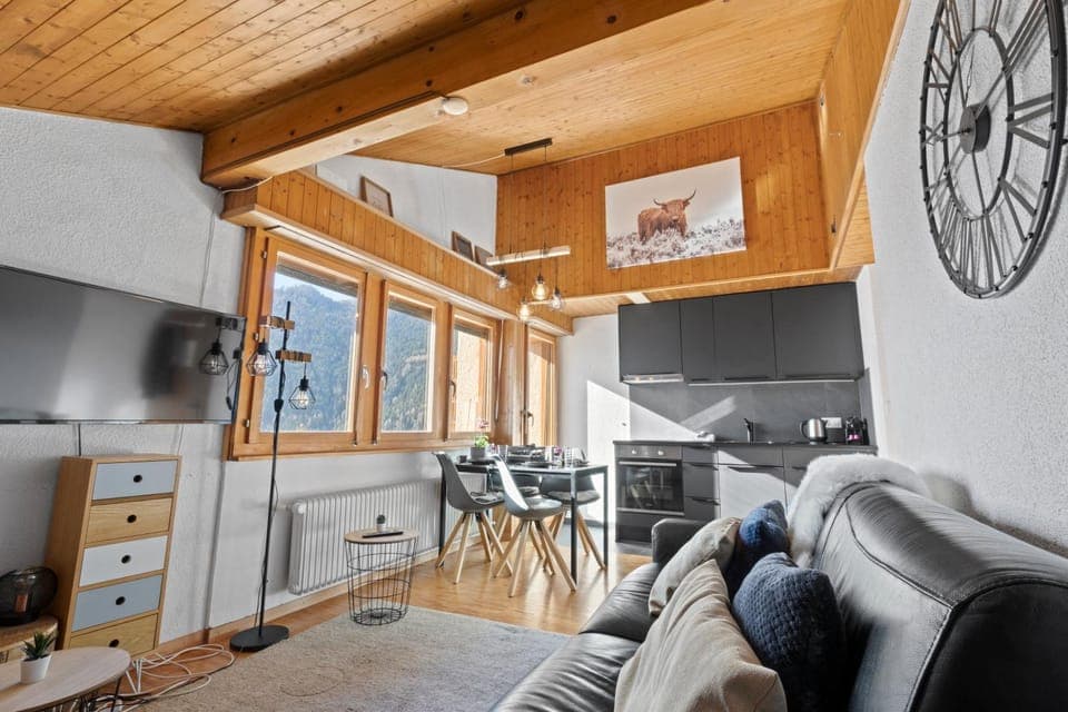 Living room, kitchen