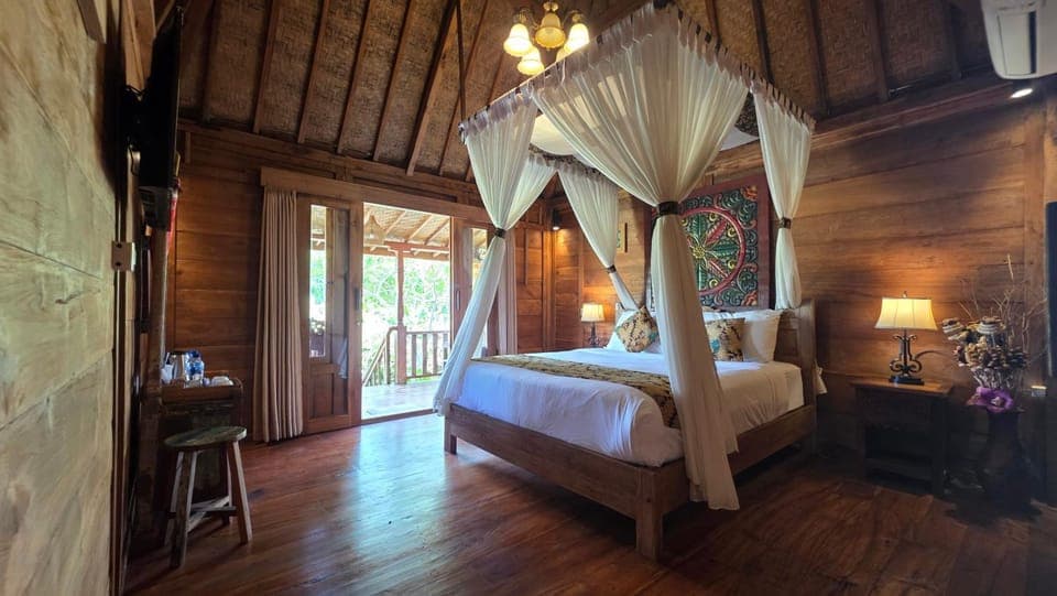 Property building, Day, Bedroom, hair dryier, air conditioner