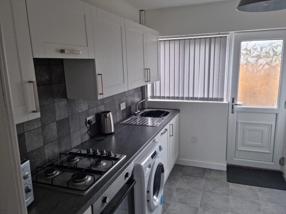 Kitchen or kitchenette, dishwasher, minibar, pet friendly, stove, washing machine