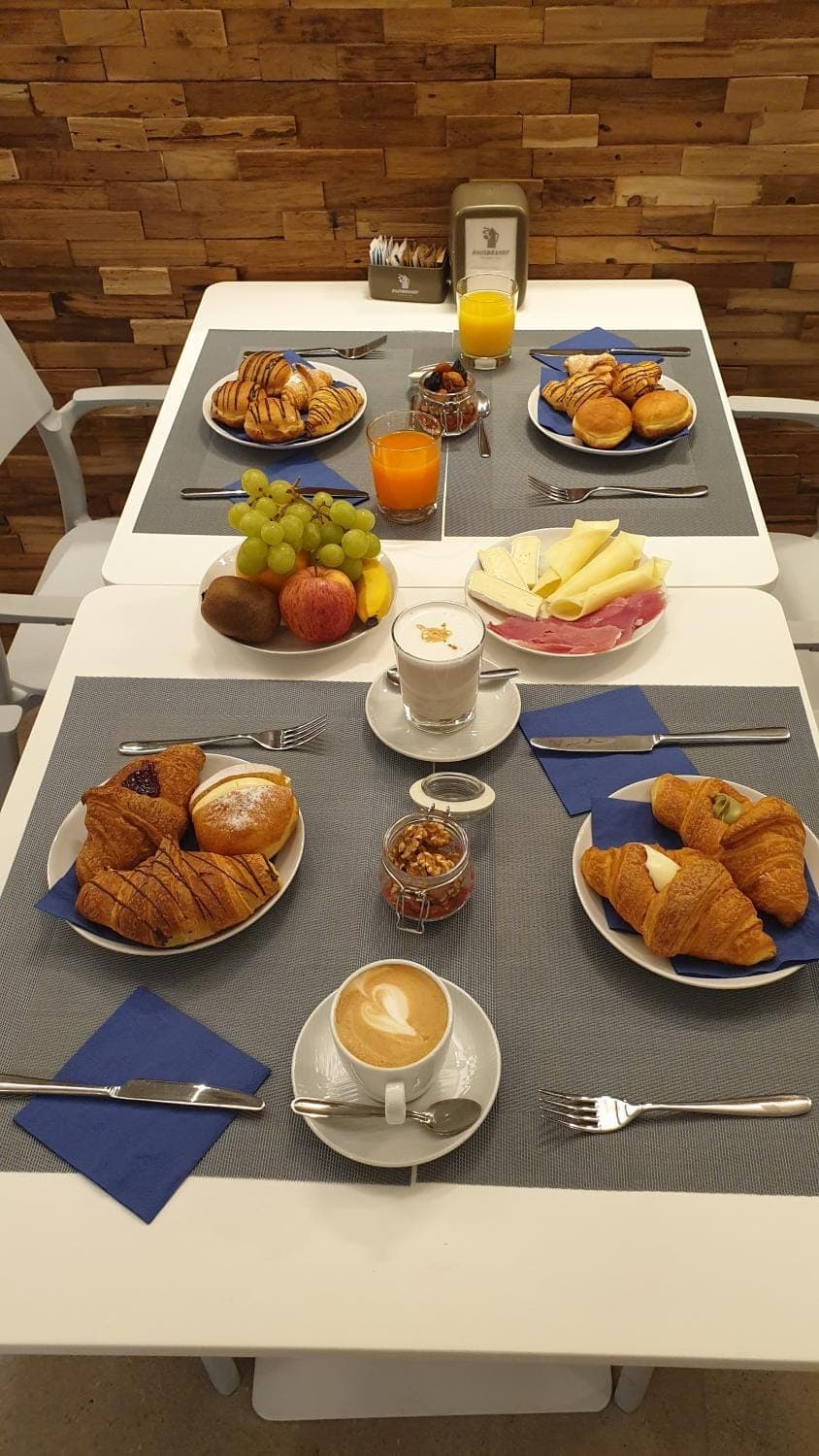 Food and drinks, Breakfast