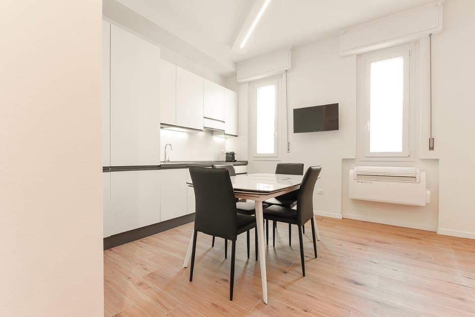 TV and multimedia, Kitchen or kitchenette, Dining area, minibar