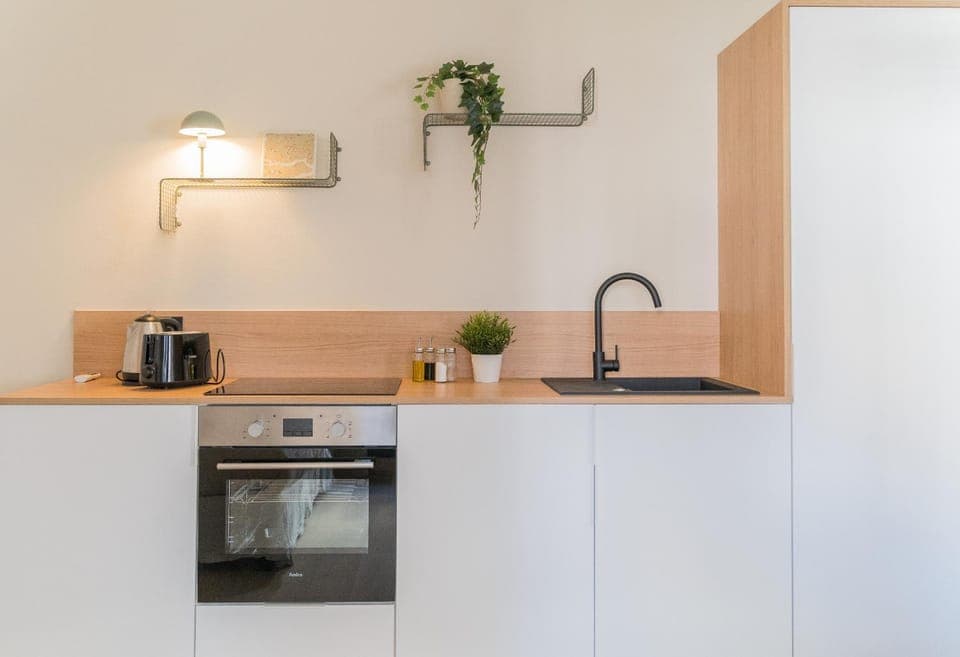 Kitchen or kitchenette