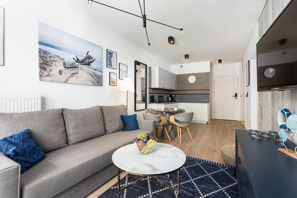 Communal lounge/ TV room, Living room