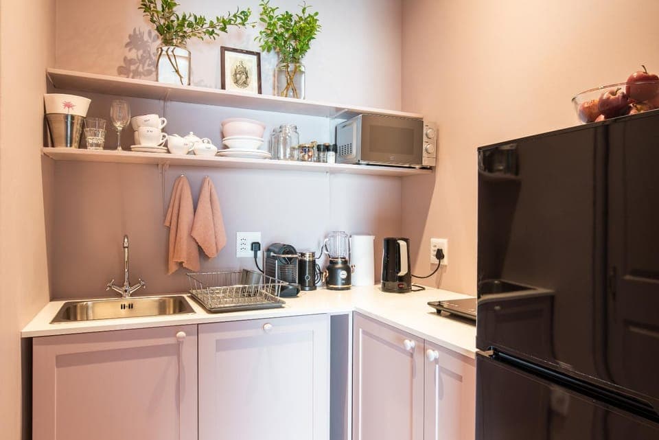 Coffee/tea facilities, Kitchen or kitchenette, minibar