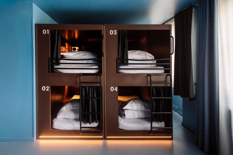 Bed, bunk bed