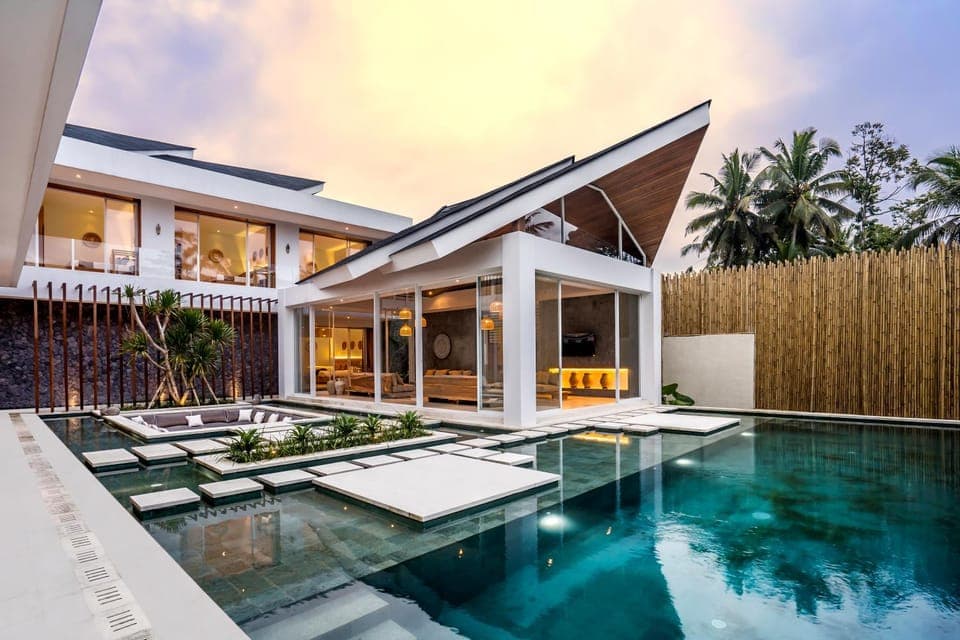 Property building, Seating area, Swimming pool, internet