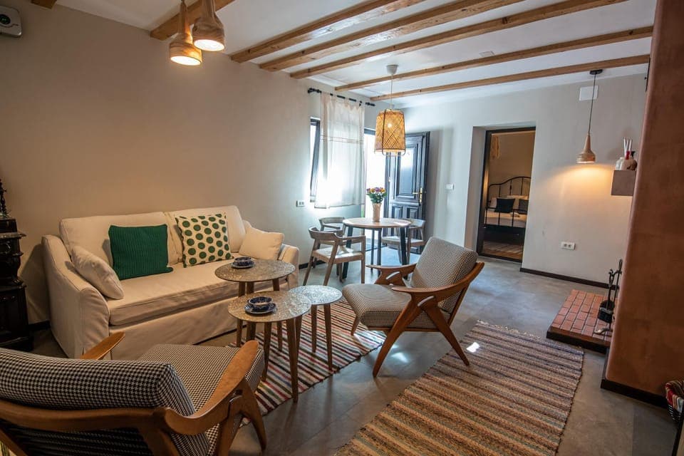 Living room, Seating area