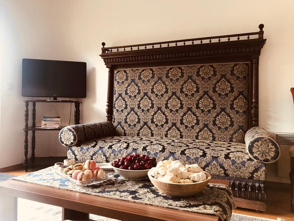 Decorative detail, Seating area