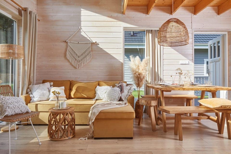 Living room, Dining area