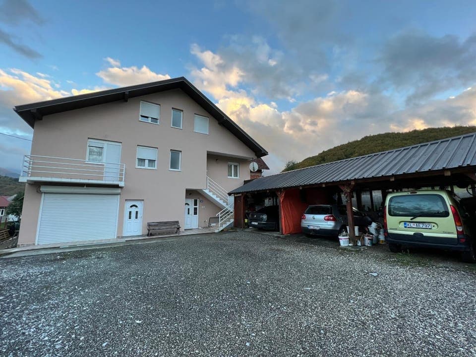 Property building, Parking