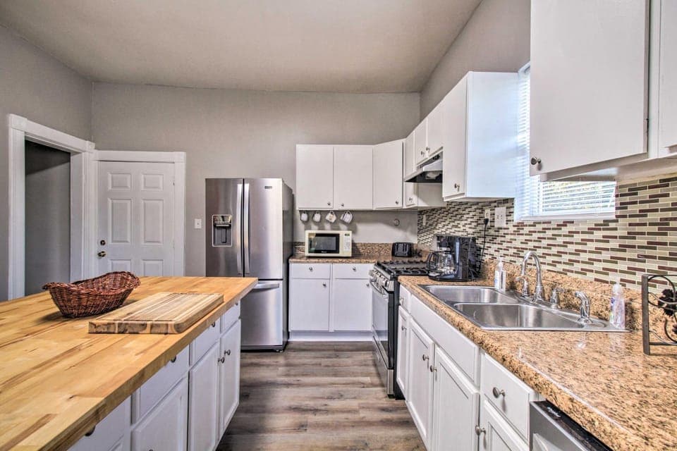 Mtn Views & Idyllic Setting! Clifton Forge Retreat House in Shenandoah Valley