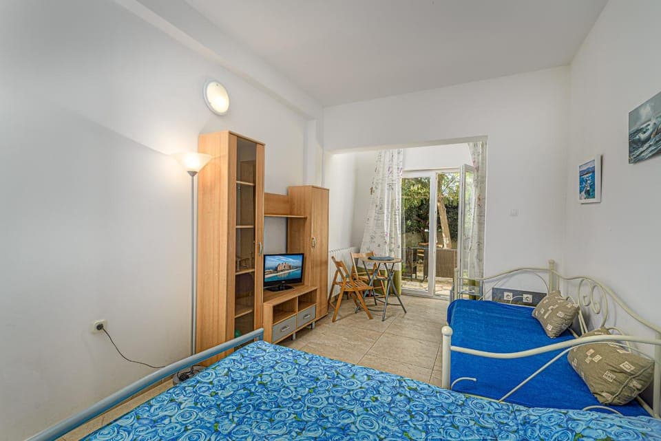Living room, Photo of the whole room