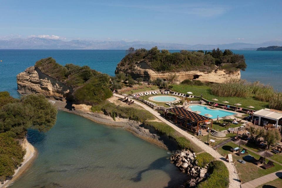 Property building, Natural landscape, Summer, Beach, Landmark view, Swimming pool