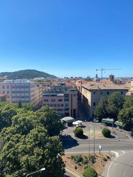 Neighbourhood, City view