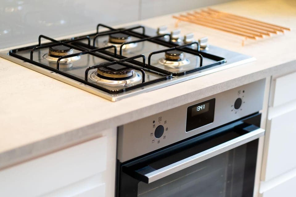 Kitchen or kitchenette, pet friendly, stove