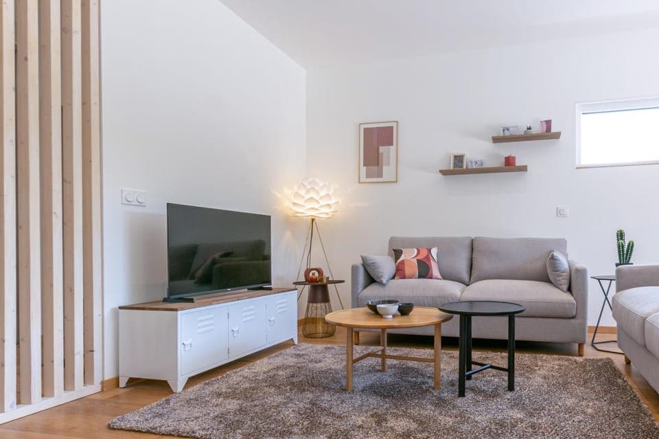 Communal lounge/ TV room, Living room