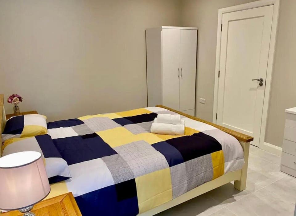 Bedroom, wardrobe