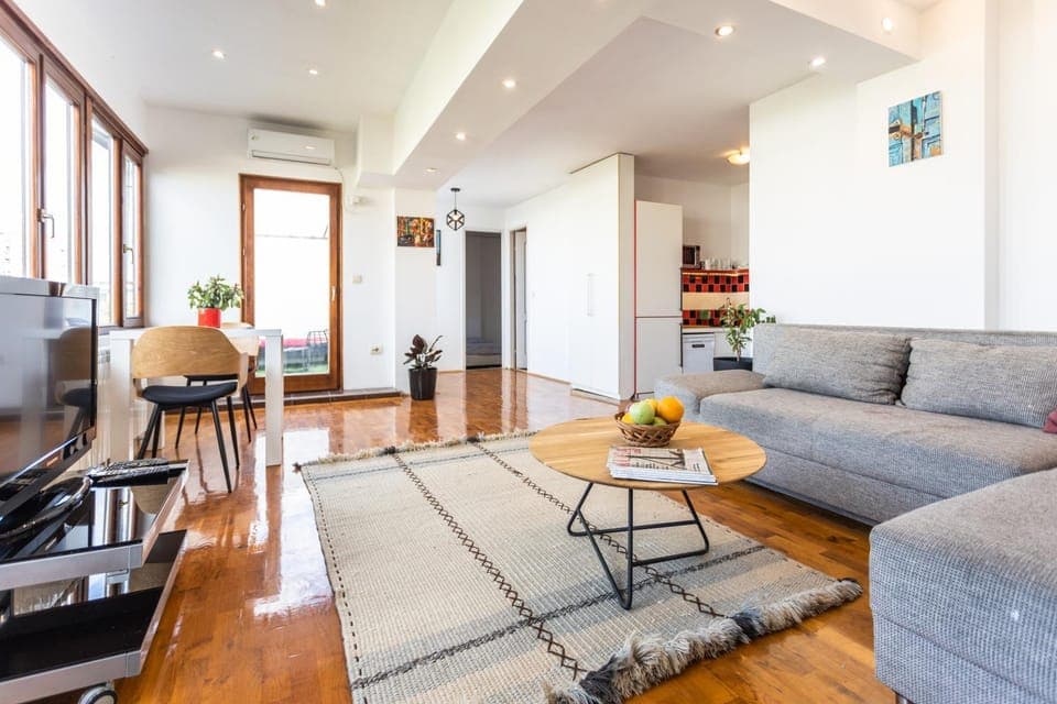 TV and multimedia, Living room, Seating area