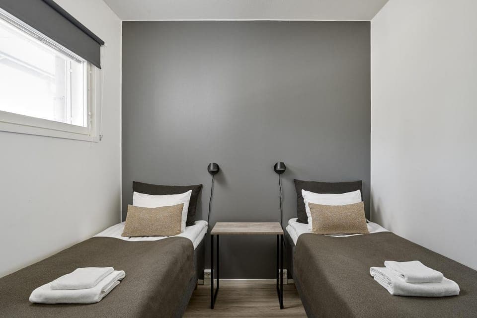 Bed, Photo of the whole room, towels