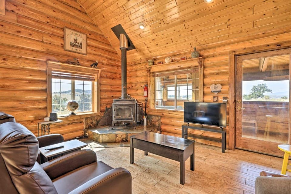 22STR-00360 Fairplay Cabin w/ Fire Pit, Mtn Views! Cabin in Park County