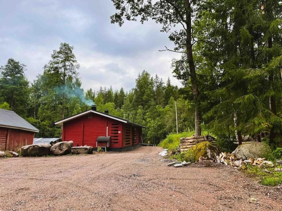 Katiskosken joenrantamökki Villa in Finland