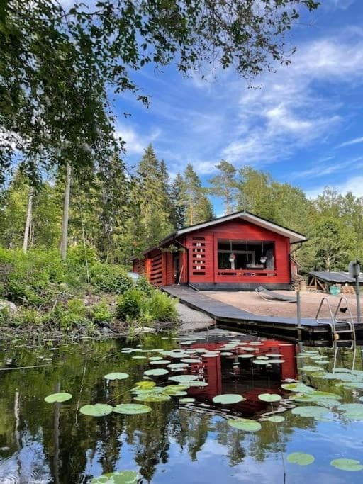 Katiskosken joenrantamökki Villa in Finland