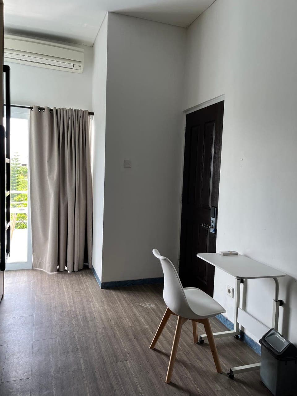 Living room, Seating area, hair dresser