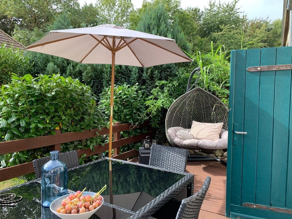 Day, Garden, Dining area, Garden view