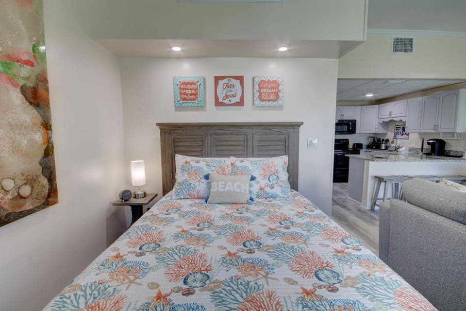 El Matador 611 - FREE TICKETS!! Your stay includes free tickets to many area attractions! House in Okaloosa Island