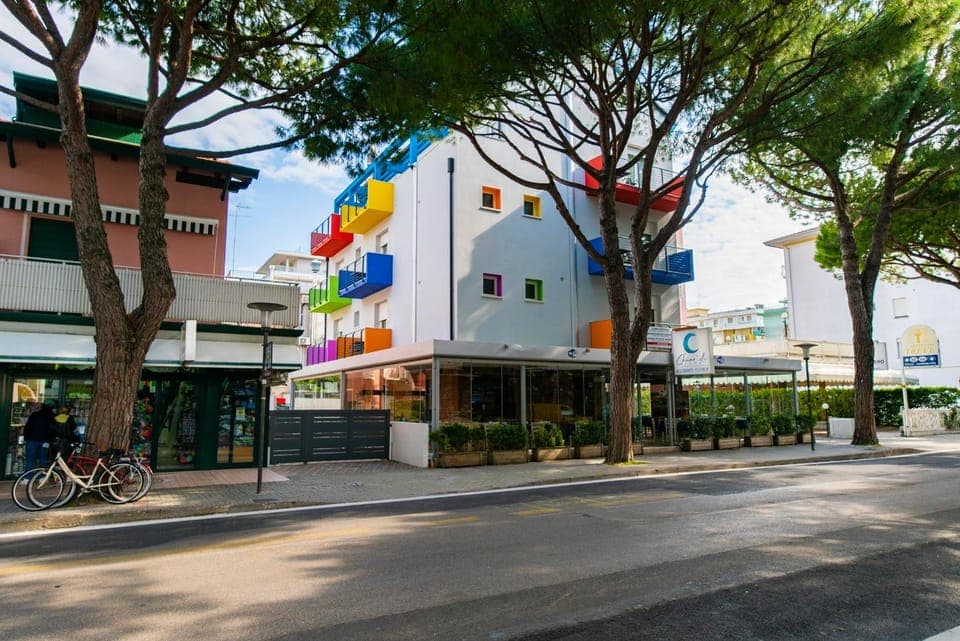 Property building, Patio, Staff, Restaurant/places to eat, Facade/entrance, People, Property logo or sign, Neighbourhood, View (from property/room), Food and drinks, Other, Beach, Aqua park, Pets, Area and facilities, Entertainment, Dinner, Drinks, Family, hair dresser, heating, locker, towels, wedding, air conditioner