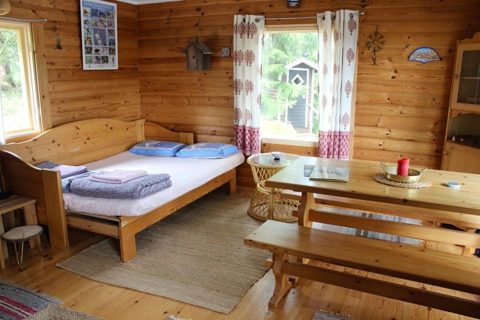 Cozy Cabin by the Lake Cabin in Uusimaa