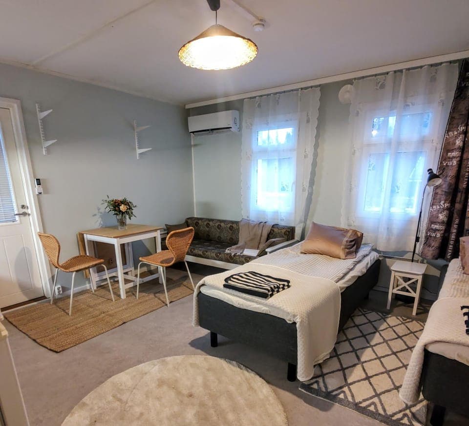 Narvan Maatilamajoitus Helenan Kanat ja Kammarit Farm Stay in Finland