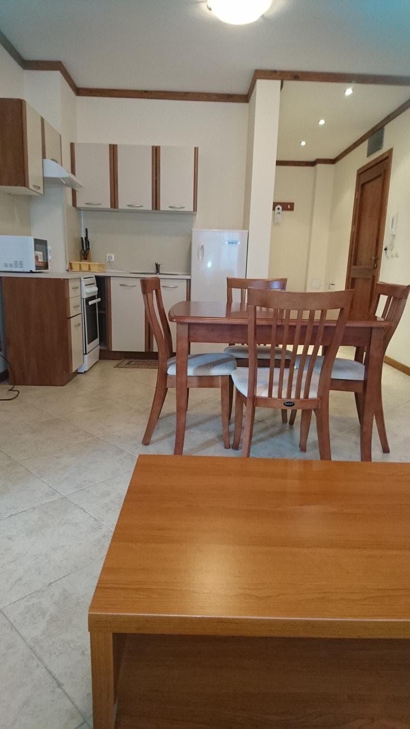 Kitchen or kitchenette, Living room, Seating area, Dining area, minibar, pet friendly, stove, toaster